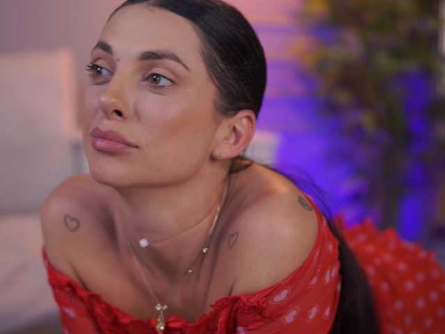 EllyLynne live cam on BongaCams