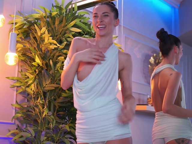 EllyLynne live webcam show