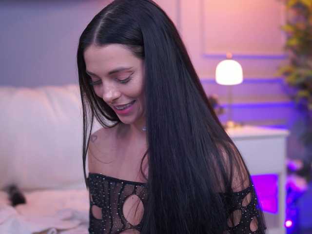 EllyLynne live cam on BongaCams