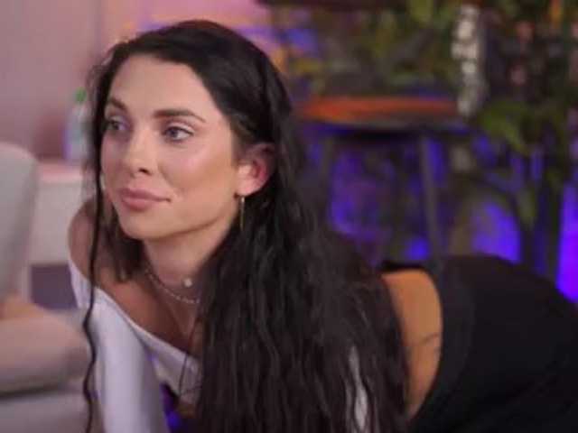 EllyLynne