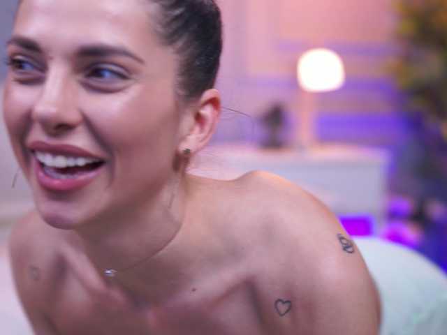 EllyLynne live cam