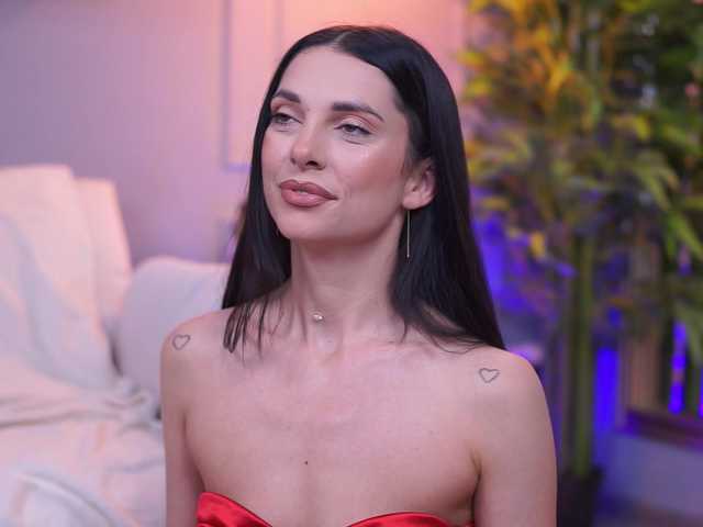 EllyLynne live webcam show