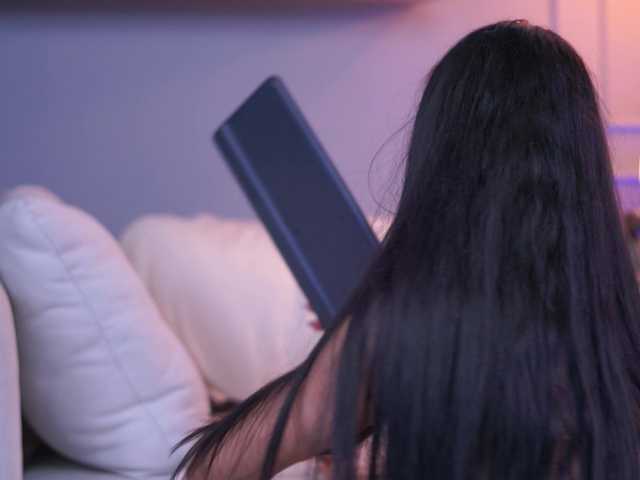 EllyLynne live cam on BongaCams