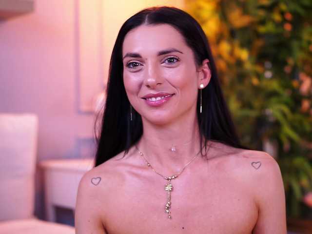 ellylynne live sex show