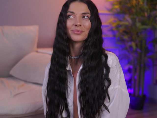 EllyLynne live cam on BongaCams