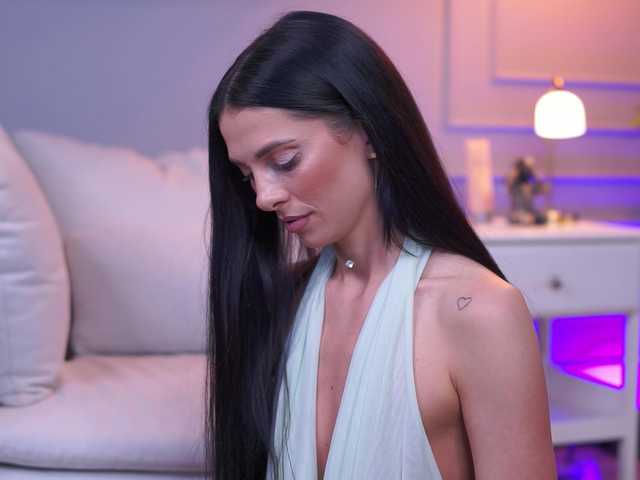EllyLynne live webcam show