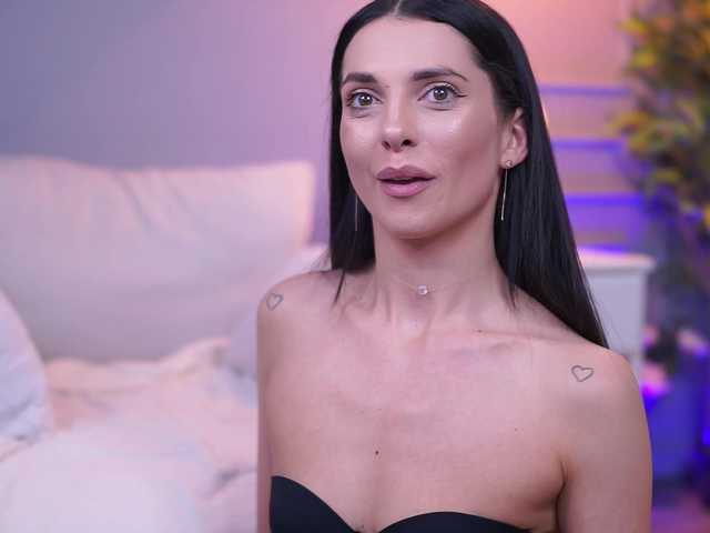 EllyLynne live webcam show