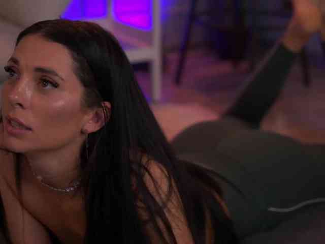 EllyLynne
