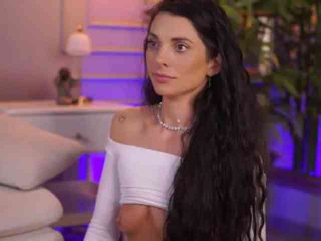 EllyLynne