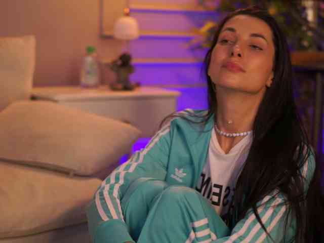 EllyLynne