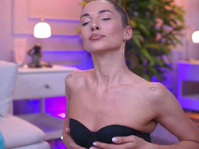 EllyLynne
