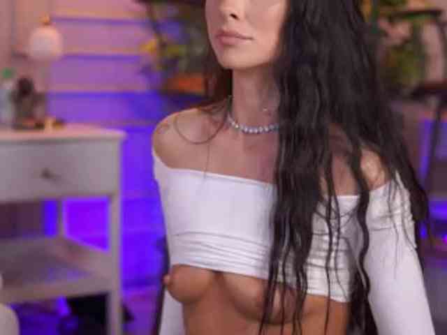 EllyLynne