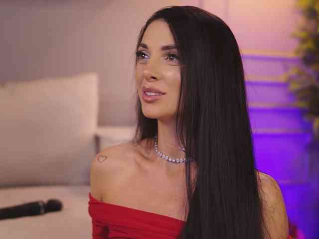 EllyLynne