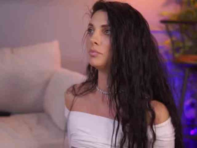 EllyLynne