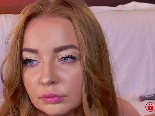 EVEFOX live cam on BongaCams