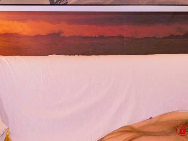 EVEFOX live cam on BongaCams