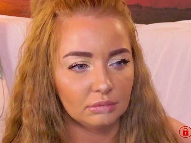 EVEFOX live cam on BongaCams