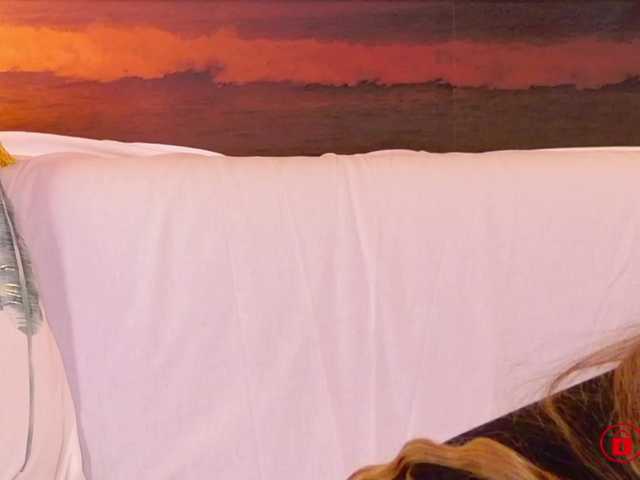 EVEFOX live cam on BongaCams