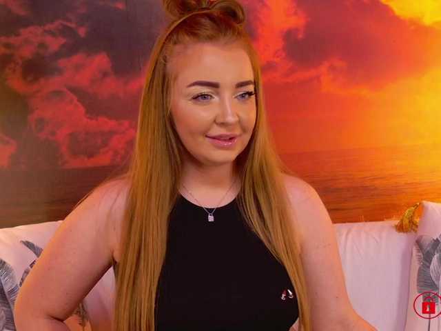 EVEFOX live cam on BongaCams