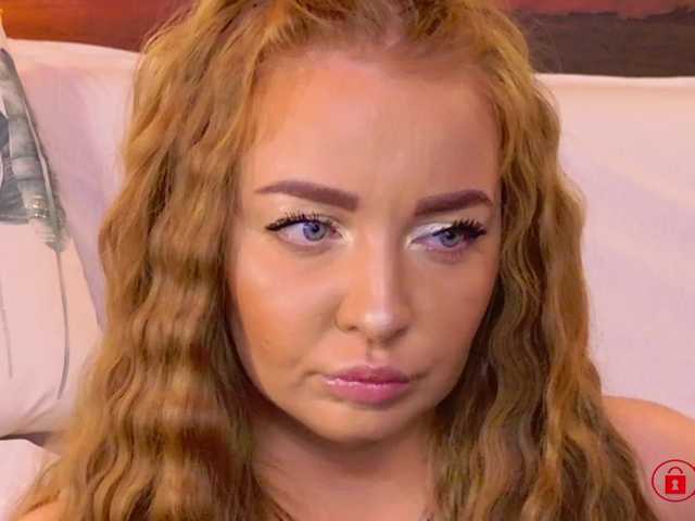 EVEFOX live cam on BongaCams