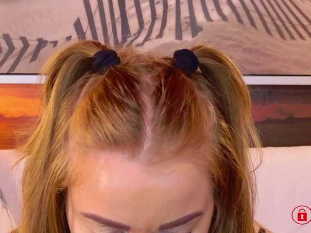 EVEFOX live cam on BongaCams