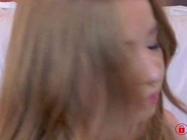 EVEFOX Sex Cam Show