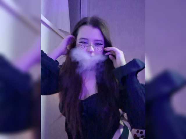 MommyAxFox live cam on BongaCams