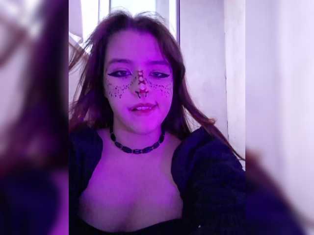 MommyAxFox live cam on BongaCams