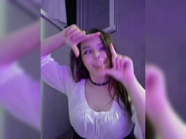 MommyAxFox live cam on BongaCams