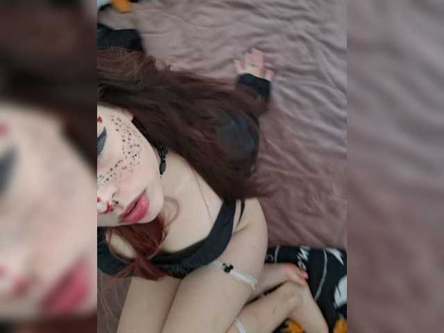 MommyAxFox live cam on BongaCams