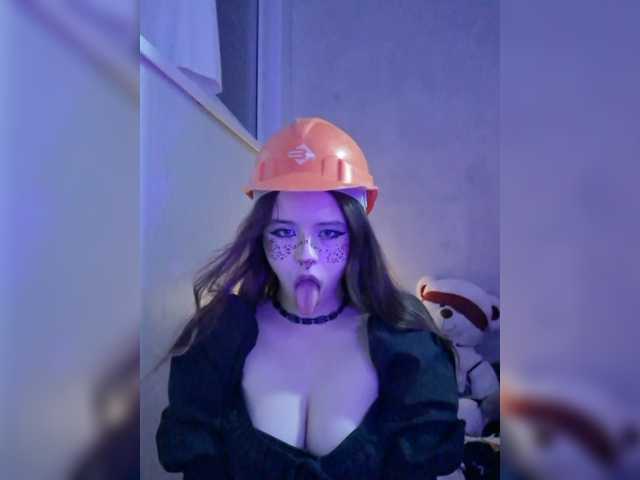 MommyAxFox live cam on BongaCams