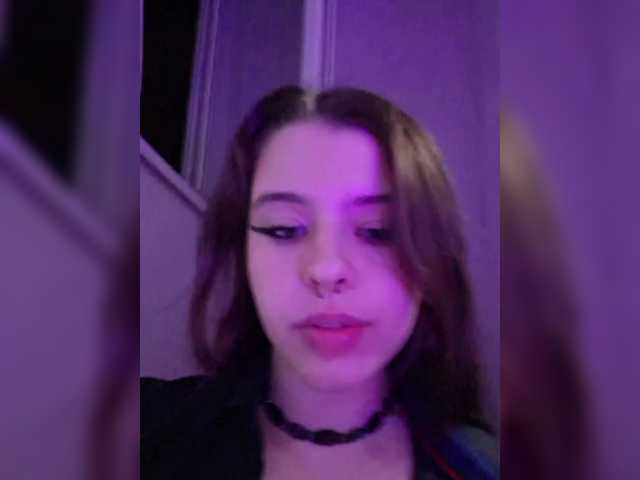 MommyAxFox live cam on BongaCams