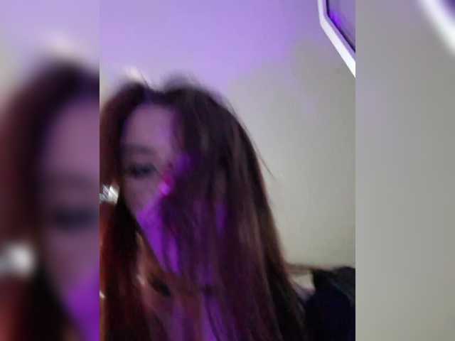 MommyAxFox live cam on BongaCams