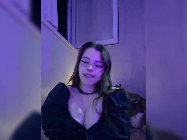 MommyAxFox live cam on BongaCams