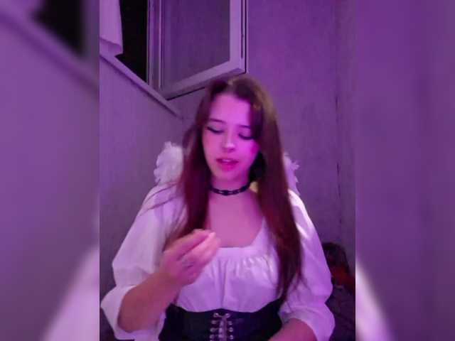 MommyAxFox live cam on BongaCams
