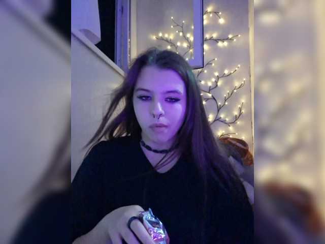 MommyAxFox live cam on BongaCams