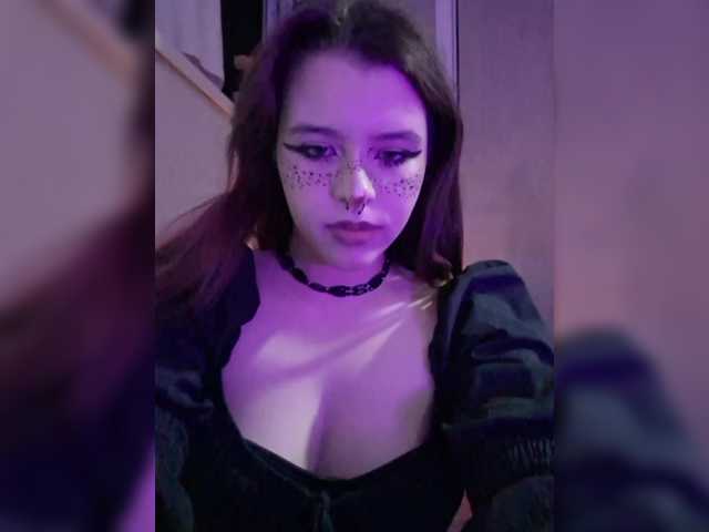 MommyAxFox live cam on BongaCams