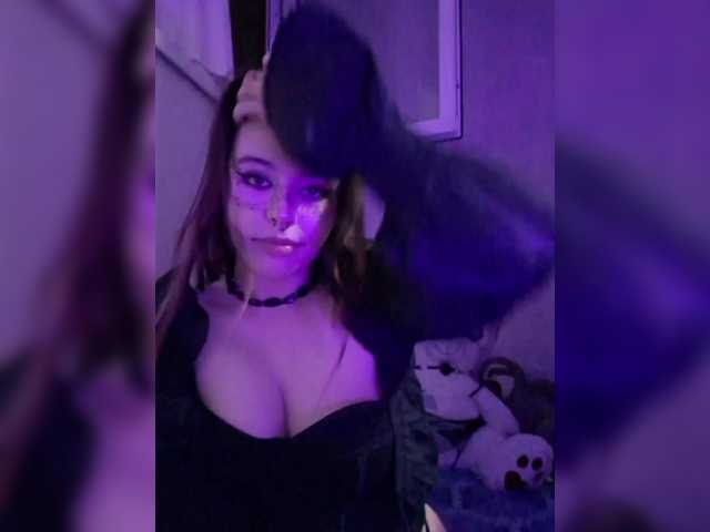MommyAxFox live cam on BongaCams