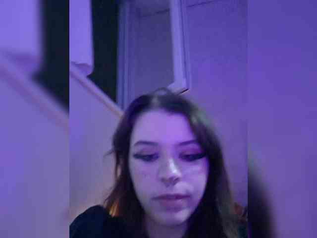 MommyAxFox webcam