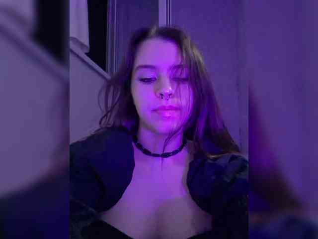 MommyAxFox Sex Cam Show