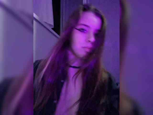 MommyAxFox Sex Cam Show