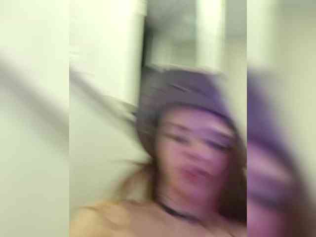 MommyAxFox Sex Cam Show