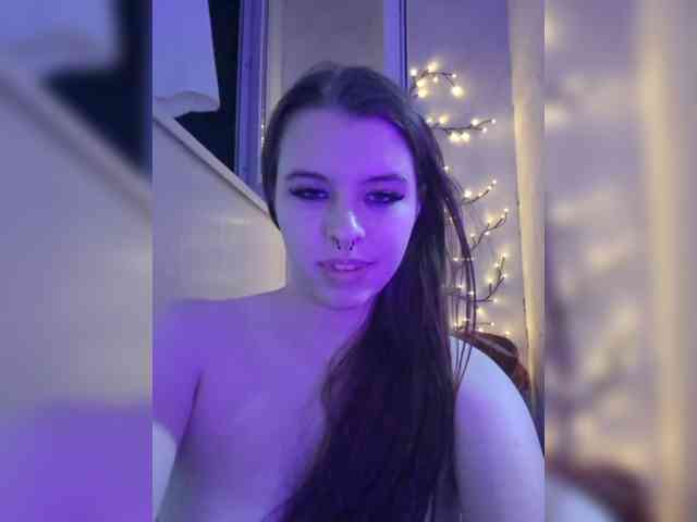 MommyAxFox webcam