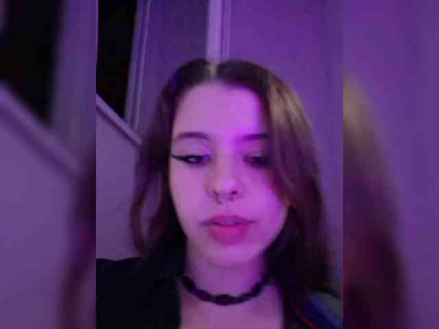 MommyAxFox Sex Cam Show