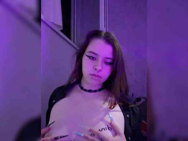 MommyAxFox Sex Cam Show