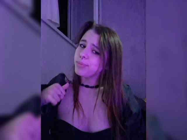 MommyAxFox Sex Cam Show