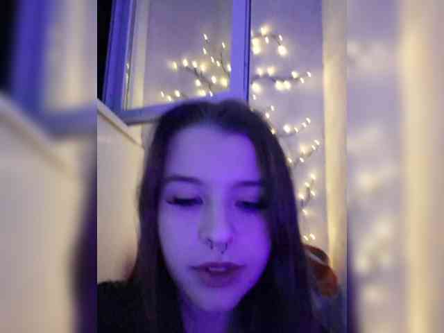 MommyAxFox webcam
