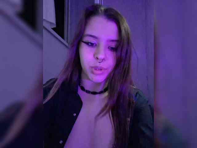 MommyAxFox Sex Cam Show