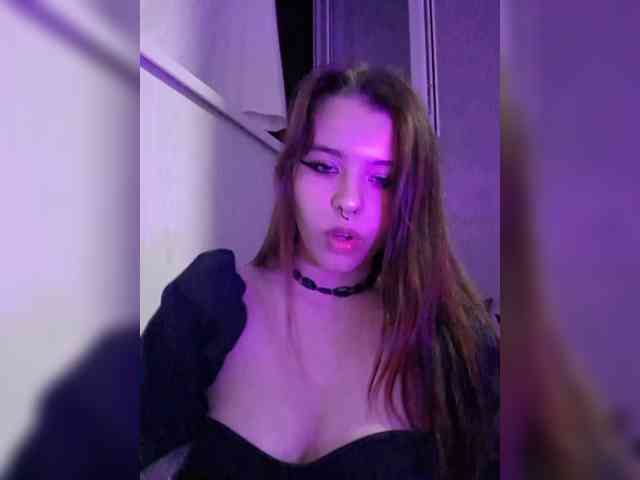 MommyAxFox Sex Cam Show