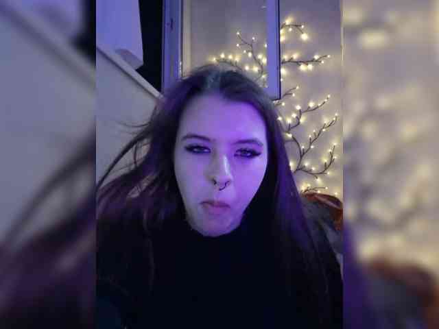 MommyAxFox webcam